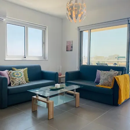 Silver Line 1-bedroom In 公寓