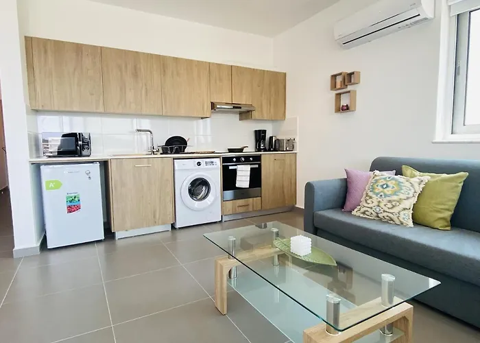 Silver Line 1-bedroom In *