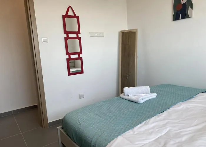 Silver Line 1-bedroom In *